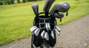 Full-length 14-way club dividers on the golf cart bag to keep clubs organised and prevent rattling.
